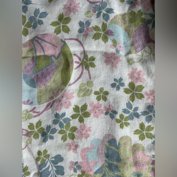 Spirit Activewear 100% linen cropped pants in pastel color floral design medium - Picture 3 of 7